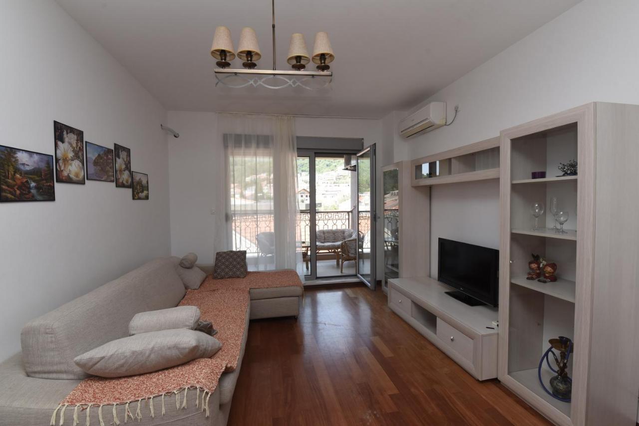 דירות Petrovac Apartamenti Enjoy מראה חיצוני תמונה
