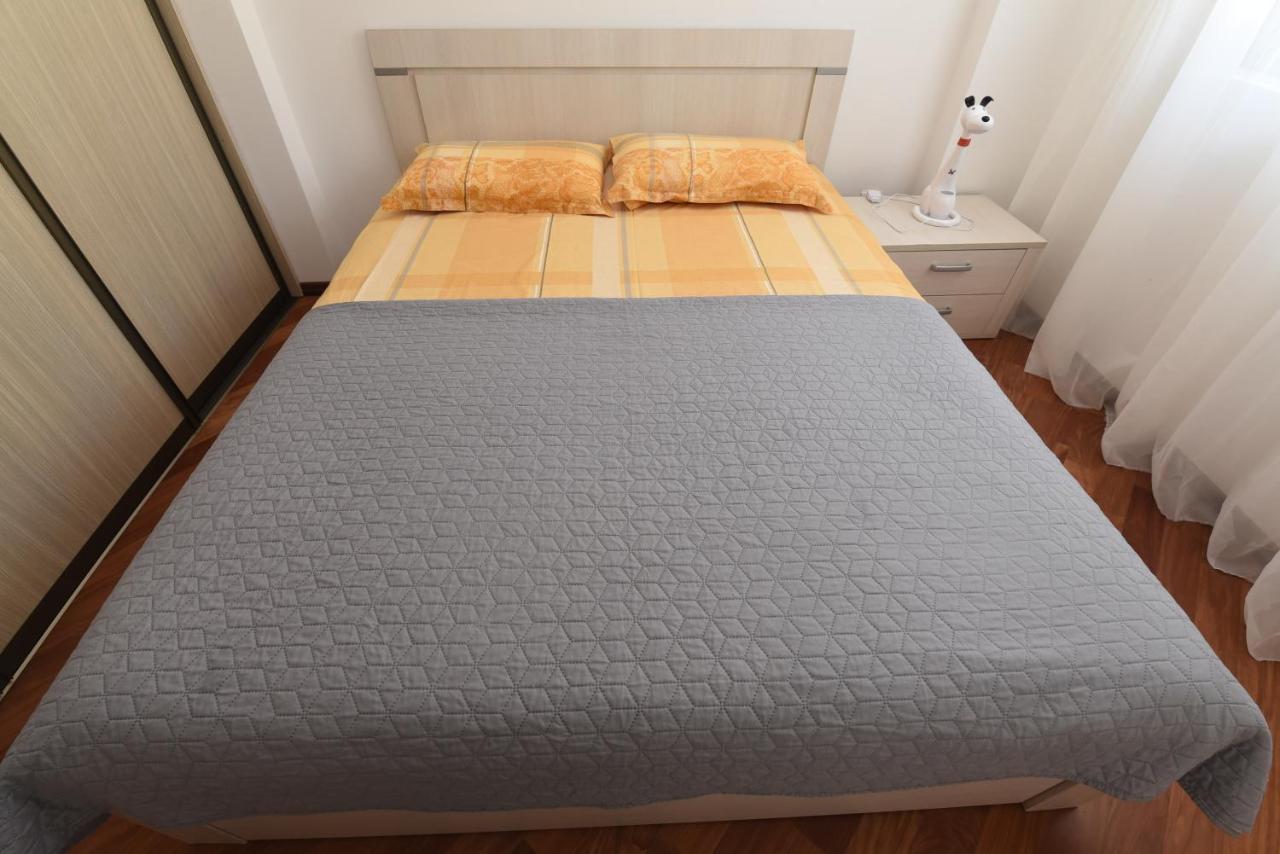 דירות Petrovac Apartamenti Enjoy מראה חיצוני תמונה