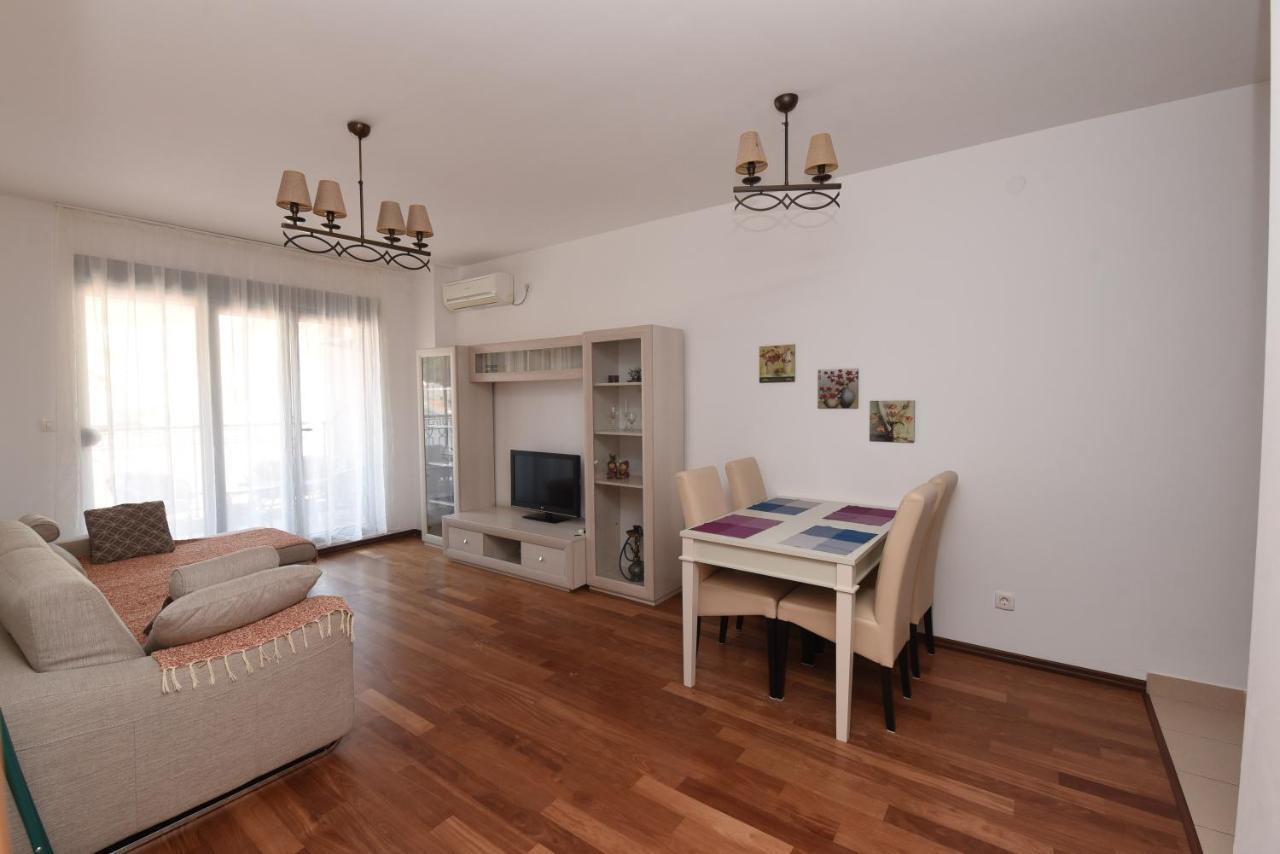 דירות Petrovac Apartamenti Enjoy מראה חיצוני תמונה