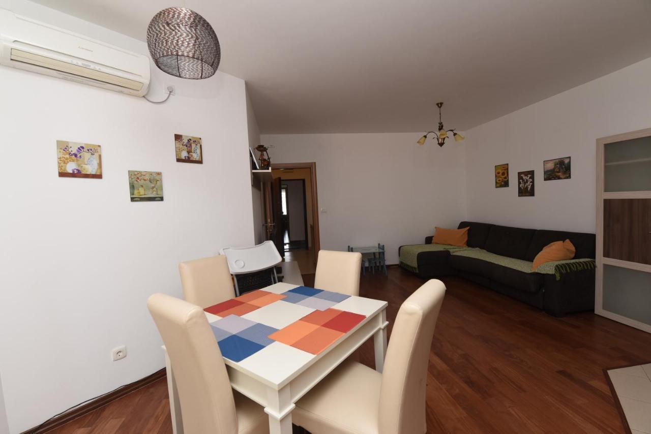דירות Petrovac Apartamenti Enjoy מראה חיצוני תמונה