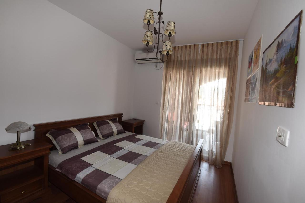 דירות Petrovac Apartamenti Enjoy מראה חיצוני תמונה