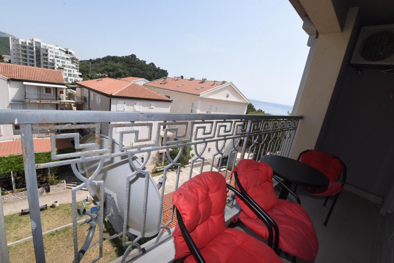דירות Petrovac Apartamenti Enjoy מראה חיצוני תמונה