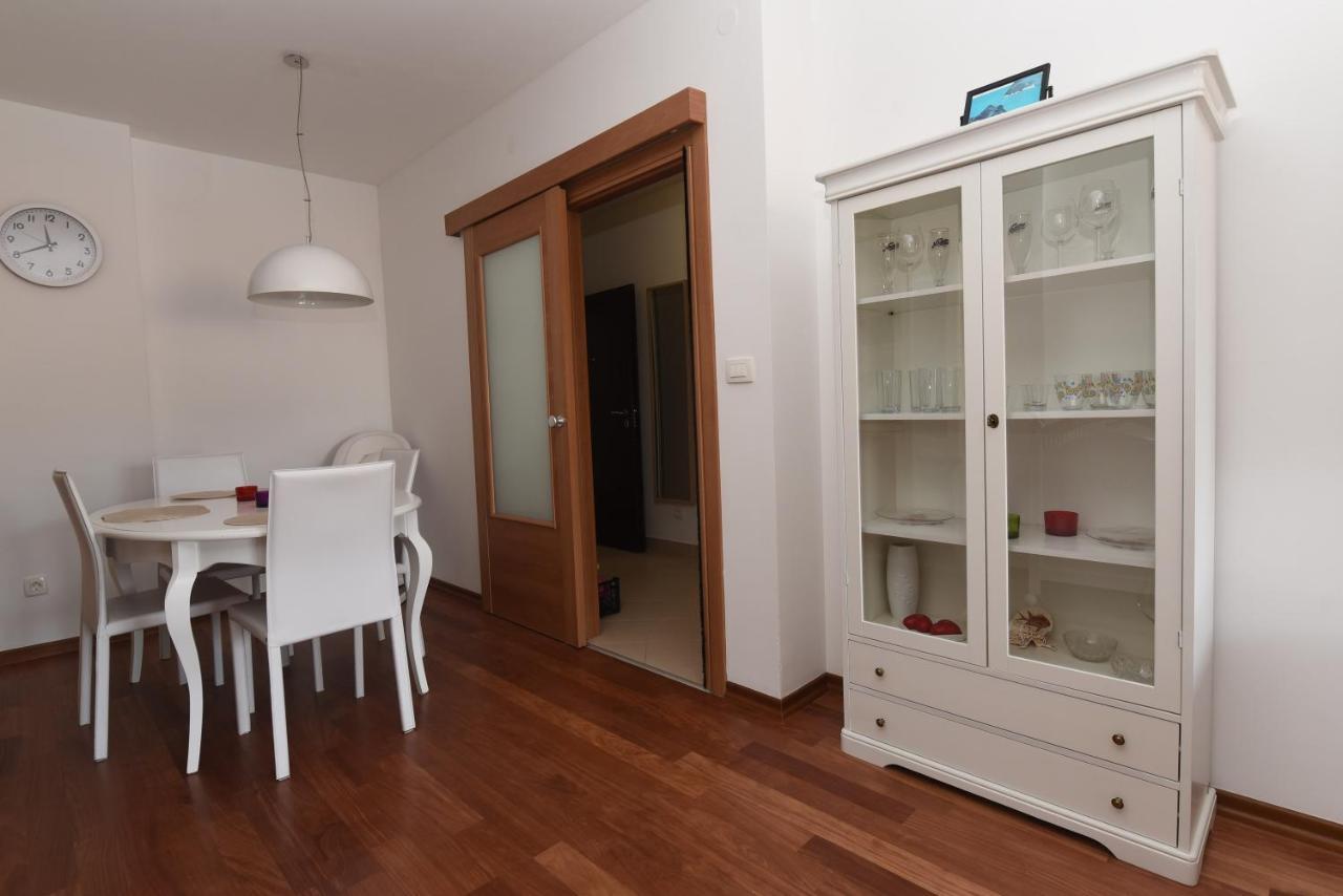 דירות Petrovac Apartamenti Enjoy מראה חיצוני תמונה