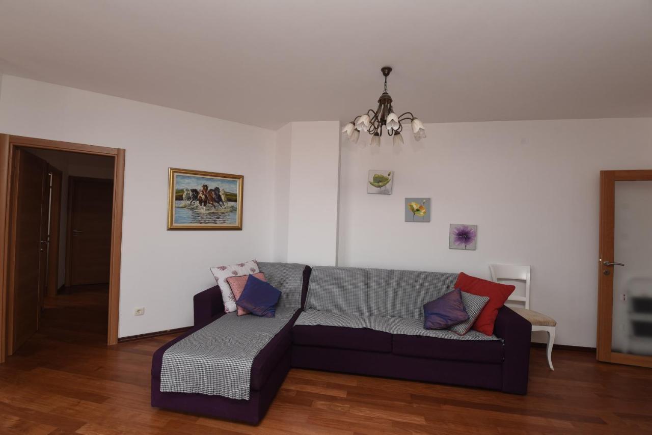 דירות Petrovac Apartamenti Enjoy מראה חיצוני תמונה